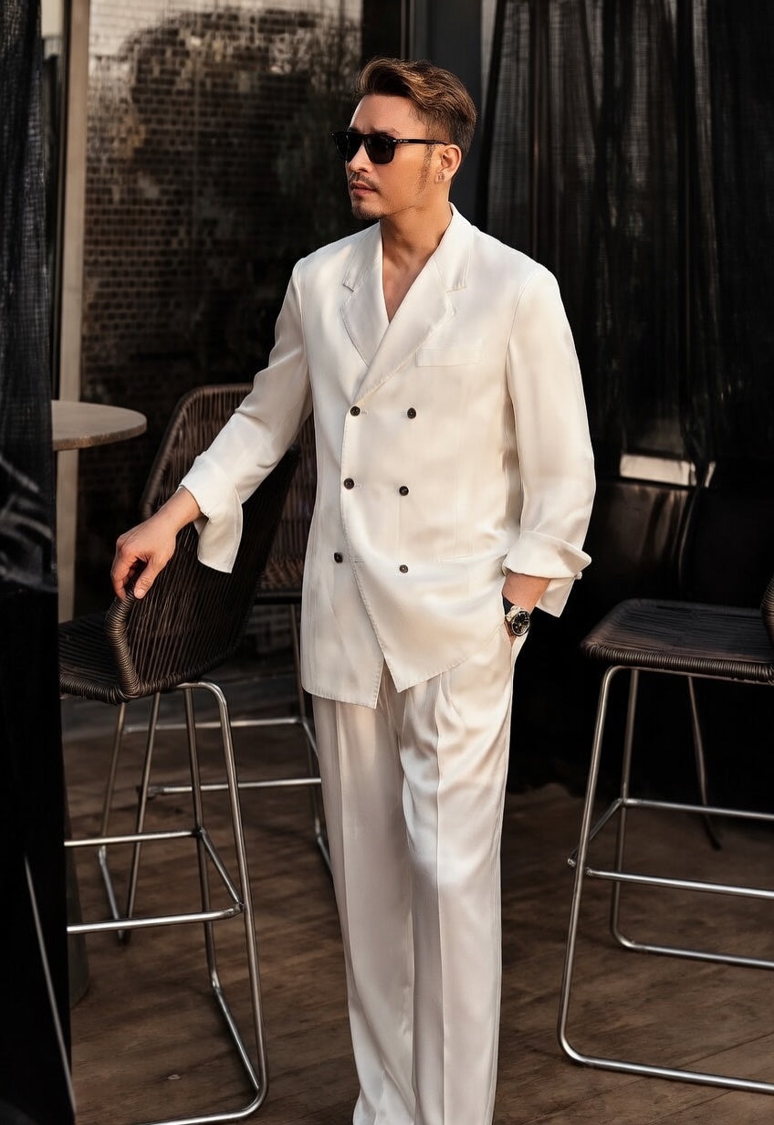 WellSeekr Luxury Ultra Light Wrinkle-Free Suit