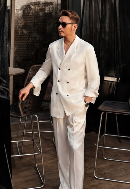 WellSeekr Luxury Ultra Light Wrinkle-Free Suit