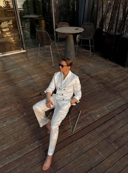 WellSeekr Luxury Ultra Light Wrinkle-Free Suit